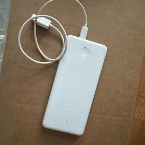 Anker Portable Charger, 313 Power Bank (PowerCore Slim 10K) 10000 - Arctic White